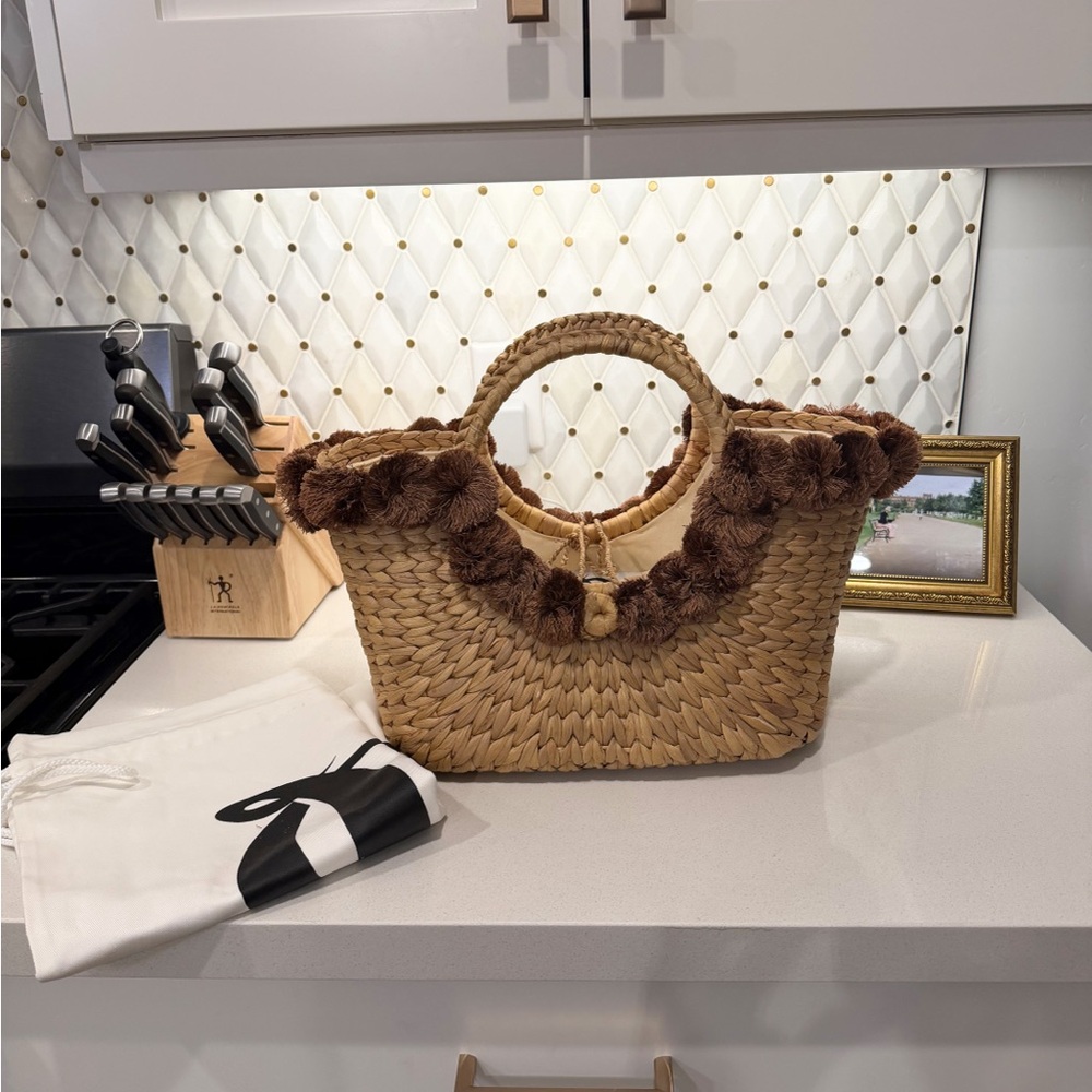 Artisans of IQ Nolita Romani 153 Straw Tote Bag